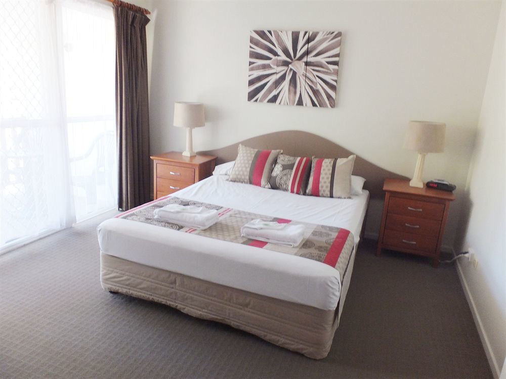 The Shores Holiday Apartments Макай Екстериор снимка